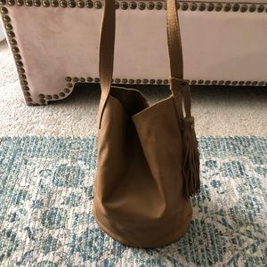 Leather bucket tote